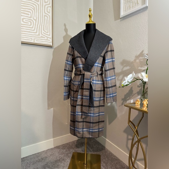 Elie Tahari – Wallace Plaid Coat (Cathedral/Mirage Blue)